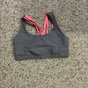 Lululemon sports bra size 4